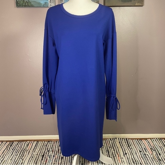 Halogen Dresses & Skirts - 🌈 Halogen Royal Blue Cinched Cuff Shift Dress